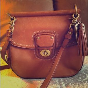 Coach vintage crossbody saddle tan leather bag